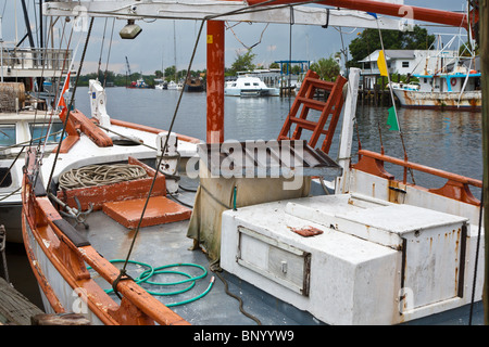 Tarpon Springs, FL - Schwamm Jul 2010 - St. Nikolaus VII am Bootssteg in Tarpon Springs, Florida Stockfoto