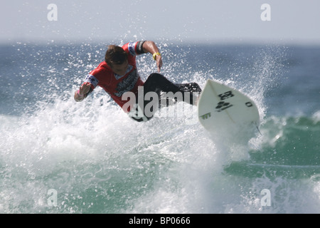 Franzose Marc Lacomare, Relenless Boardmasters Surfwettbewerb, Newquay, Cornwall, 8. August gewonnen. Stockfoto