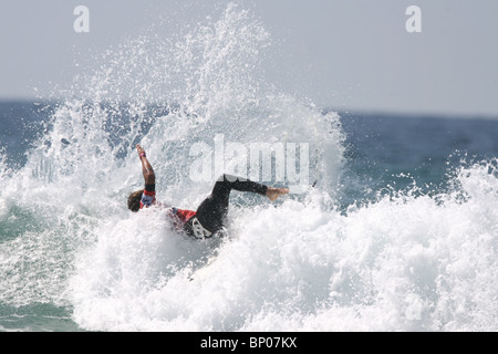 Franzose Marc Lacomare, Relenless Boardmasters Surfwettbewerb, Newquay, Cornwall, 8. August gewonnen. Stockfoto