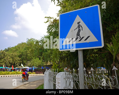 Fußgängerzone Straßenschild in Luang Prabang, Nordlaos Stockfoto
