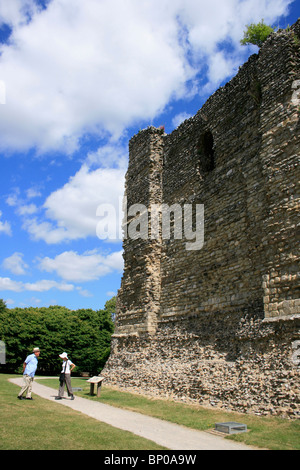 Canterbury Castle von den Normannen zwischen 1100 und 1135 errichtet. Der Bergfried war ein county Gefängnis im dreizehnten Jahrhundert geworden. Stockfoto