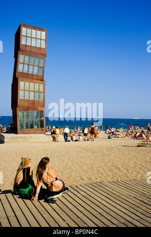 Rebecca Horns Skulptur, die verletzten Star (L «Estel Ferit) am Strand von Barceloneta. Barcelona. Spanien Stockfoto