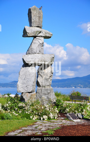 Inukshuk English Bay, Sunset Beach, Vancouver, Britisch-Kolumbien, Kanada Stockfoto