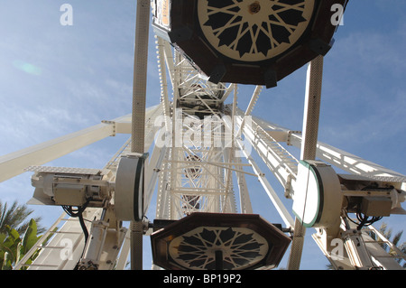 Riesenrad in Irvine Spectrum Shopping Center in Irvine, Kalifornien. Stockfoto