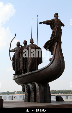 Kiew, UKRAINE, 2010: Eine berühmte Denkmal für die mythische Gründer von Kiew am Dnjepr. Stockfoto