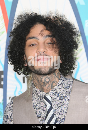 TRAVIE MCCOY TEEN CHOICE 2010 Ankünfte LOS ANGELES Kalifornien USA 08 August 2010 Stockfoto