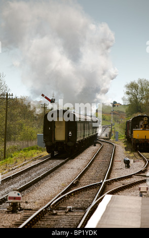 'Eddystone' Dampflokomotive, die auf der Swanage Railway arbeitet.England EINE ländliche Zugverbindung. Wir fahren gerade von der Corfe Station ab Stockfoto