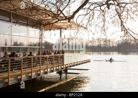 RESTAURANT PIER 51, MASCHSEE SEE, HANNOVER, NIEDERSACHSEN, DEUTSCHLAND Stockfoto