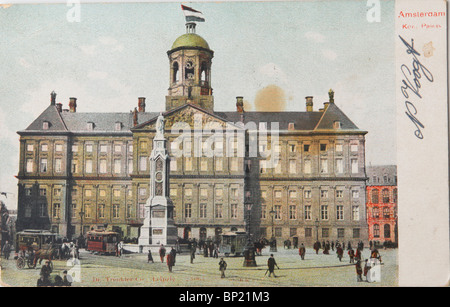 Mensch und Pferd gezogenen Straßenbahnen auf dem Dam in Amsterdam im Jahre 1904 auf alte Ansichtskarte Stockfoto