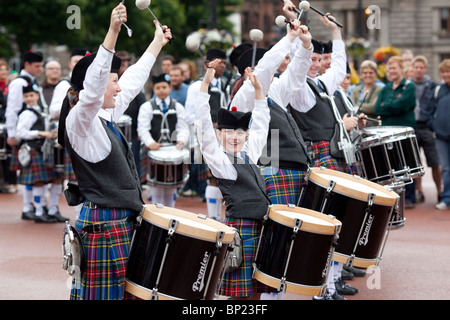 Hawkesbury Nepean Valley Pipe Band führen George Square Glasgow International Piping Festival Scotland.Photo:Jeff Gilbert Stockfoto