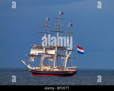 Niederländische Segeln Schiff Stad Amsterdam aus Teesmouth am Ende des hohen Schiffe Rennen 2010 Stockfoto