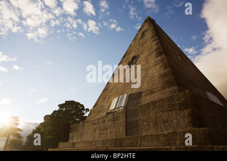 Sterne-Pyramide Märtyrer Gedenkstätte im Friedhof der Kirche des Heiligen unhöflich in Stirling. Stockfoto