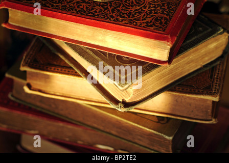 Ein Haufen alter Bücher Stockfoto