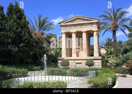 Sir Alexander John Ball Denkmal, Lower Barakka Gardens, Triq Il-Mediterran, Valletta, Malta, Mittelmeer, Europa Stockfoto