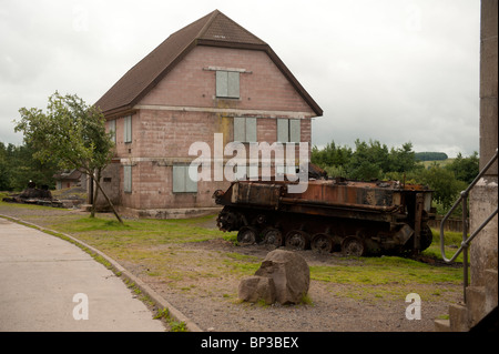 Cilieni: Ministry of Defence mock Dorf für die Ausbildung von Soldaten im "kämpfen in gebaut, Gebieten [FIBUA], UK Stockfoto