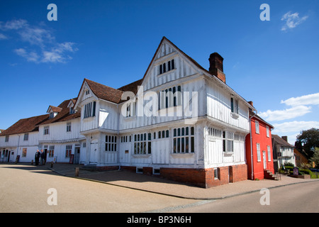 Die Guildhall der historischen Lavenham in Suffolk an einem sonnigen Tag Stockfoto