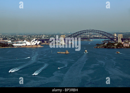 Luftaufnahme der Sydney Harbour Bridge, Opera House und Fort Denison Sydney New South Wales Australien Stockfoto