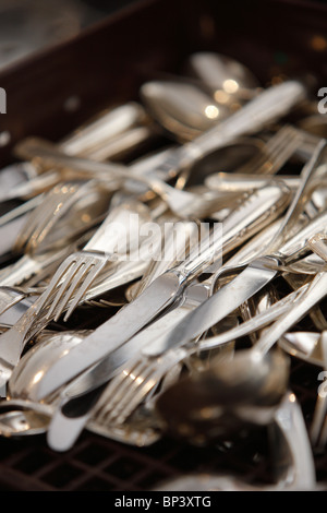 Silber Besteck in einem restaurant Stockfoto