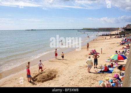 Strandblick, Walton-on-the-Naze, Essex, England, Vereinigtes Königreich Stockfoto