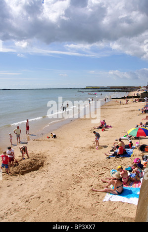 Strandblick, Walton-on-the-Naze, Essex, England, Vereinigtes Königreich Stockfoto