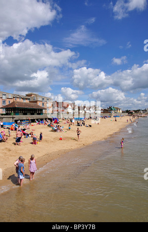 Strandblick, Walton-on-the-Naze, Essex, England, Vereinigtes Königreich Stockfoto