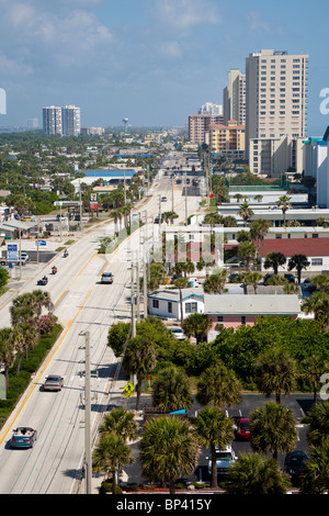 Daytona Beach Shores, FL - anzeigen Mai 2010 - Blick nach Norden, entlang der South Atlantic Avenue in Daytona Beach Shores, Florida Stockfoto