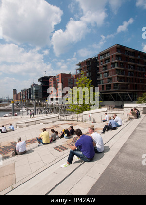 Moderne Wohnanlagen gebaut bei Magellan-Terrassen im Sandtorhafen in der neuen Hafencity Immobilienentwicklung in Hamburg Ge Stockfoto