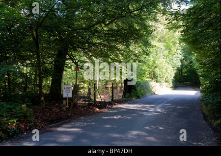 MARKIEREN DIE VORGESCHLAGENE ROUTE FÜR HIGH-SPEED 2 BAHNVERBINDUNG DURCH DIE CHILTERNS ZWISCHEN AMERSHAM UND GREAT MISSENDEN POSTER Stockfoto