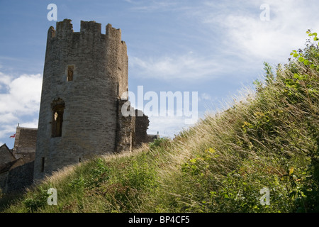 Eine zerstörte Turm in Farleigh Hungerford Castle, Somerset, UK Stockfoto