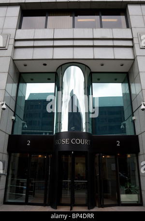 Neue Crown Prosecution Service-Büros von Southwark Bridge, London Stockfoto