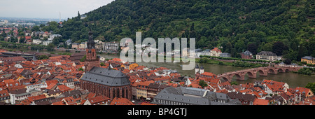 Panorama Luftaufnahme des historischen Heidelberg Kathedrale, Bridge, Innenstadt und Neckars vom Heidelberger Schloss Stockfoto