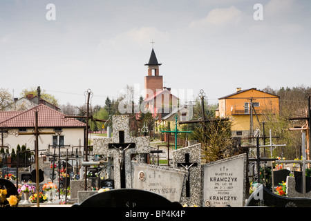 Friedhof.  Gmina Przylek, Zwolen Grafschaft, Polen. Stockfoto