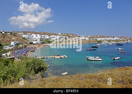 Bucht des berühmten und reichen, Platis Gialos, Insel Mykonos, Cyclades, Ägäische Inseln, Griechenland Stockfoto