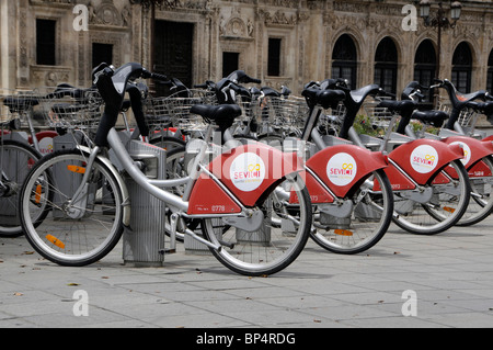 Fahrrad Vermietung Schema in Sevilla: Foto von der Bike-Verleih-Station Stockfoto