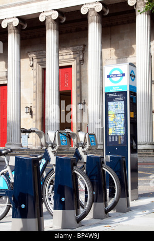 Transport For London Barclays Cycle Hire docking Bucht London Bloomsbury Stockfoto