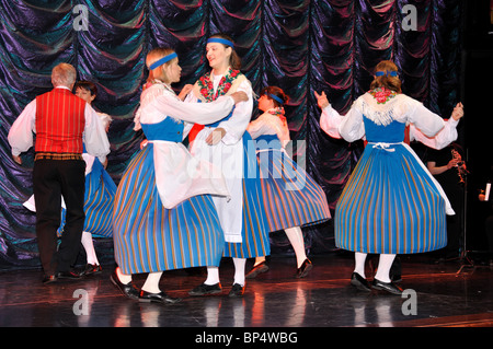 Schwedischer Folklore Tanz Display, Visby, Gotland County, Provinz Gotland, Schweden Stockfoto