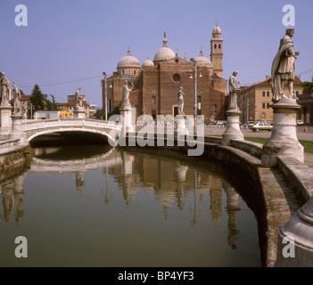 Italien Venedig Padua Santa Giustina aus Prato della Valle Stockfoto