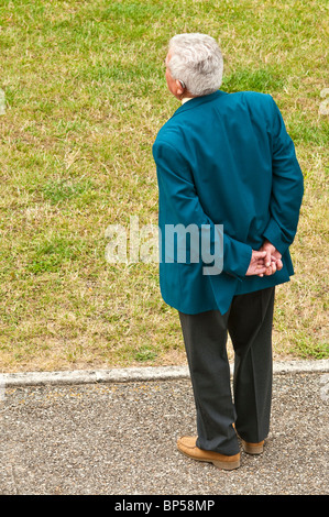 Draufsicht des Menschen stehen und starrte - Frankreich. Stockfoto