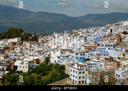 Panorama oder Panoramablick über Chefchaouen im Rif-Gebirge, Marokko Stockfoto