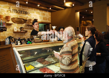 eine Eisdiele im malerischen Quartier Latin Paris Frankreich Stockfoto