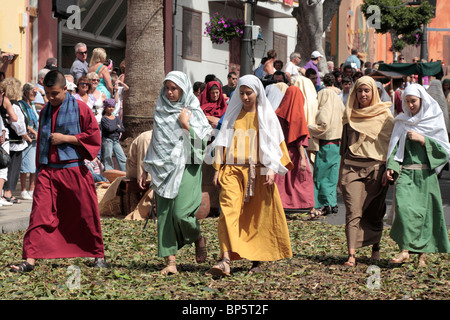 Der Karfreitag Leidenschaft spielen jährlich in der Calle Grande Adeje mit der Teilnahme von mehr als 300 Akteure und der lokalen Bevölkerung gehalten Stockfoto