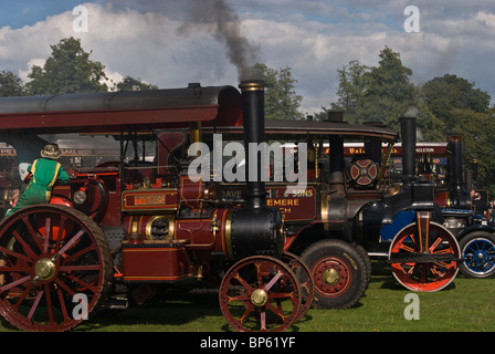 Dampf-Zugmaschine Line-up bei Astle Park Show Boden fair Rallye Stockfoto