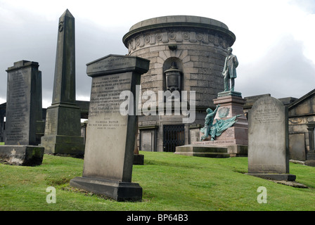 Alten Calton Burial Ground, darunter das Grab von David Hume und Denkmal für Scottish-Amerikaner kämpften im Bürgerkrieg. Stockfoto