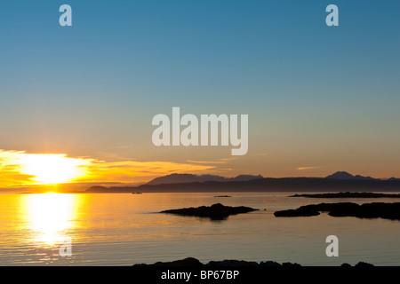 Sonnenuntergang über den Punkt of Sleat auf der Isle Of Skye Stockfoto