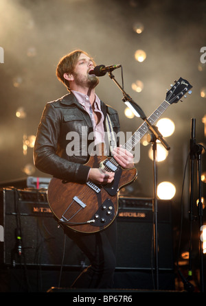 Caleb Followill von Kings of Leon, die live auf der Bühne beim V Festival Stockfoto