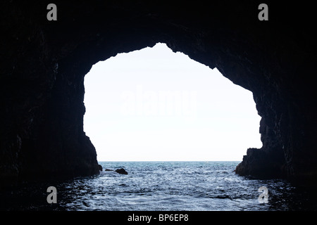 Blick auf die Insel Piercy, Loch im Felsen, New Zealand Stockfoto