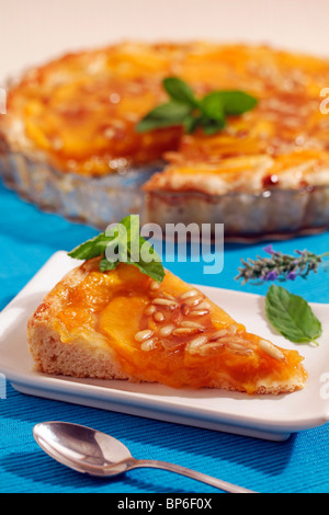 Pfirsich Törtchen mit Lavendel Duft. Schritt für Schritt: PP2H9W-HBC-PP2 PP2 HC5-PP2 HDB Stockfoto