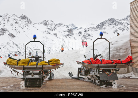 RETTUNGSSCHLITTEN, ALPINE RETTUNGSDIENST, SKI REGION AM FELLHORN BERG, IN DER NÄHE VON OBERSTDORF ALLGÄU REGION, BAYERN, DEUTSCHLAND Stockfoto