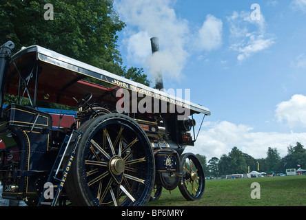 Seite Dampftraktor bei Vintage im Park Astle Turnierplatz Stockfoto