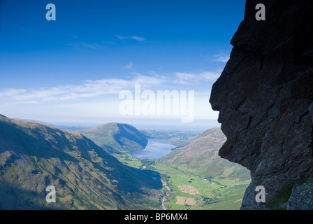 Die Sphinx-Rock auf der großen einen großen Giebel mit Wasdale und Wastwater hinaus Seenplatte, Cumbria, UK Stockfoto